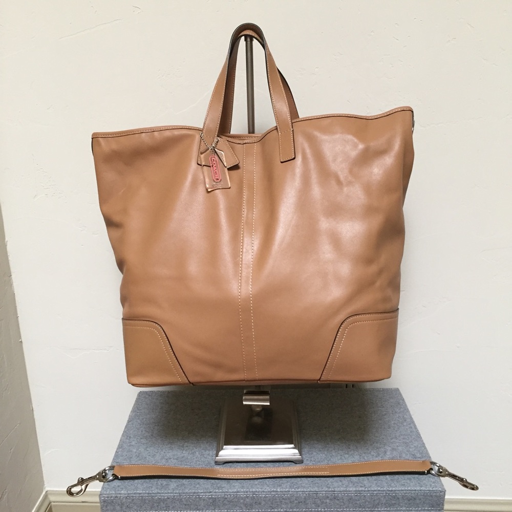 COACH Hadley Leather Duffle style F28915 NWT Camel