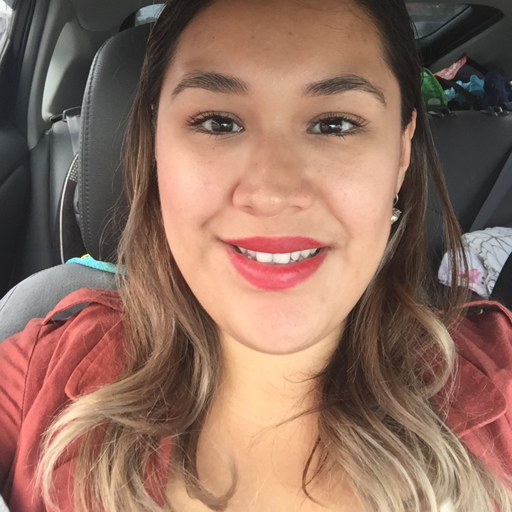 Meet your Posher, Lorena