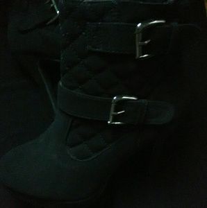 Ankle boot heels