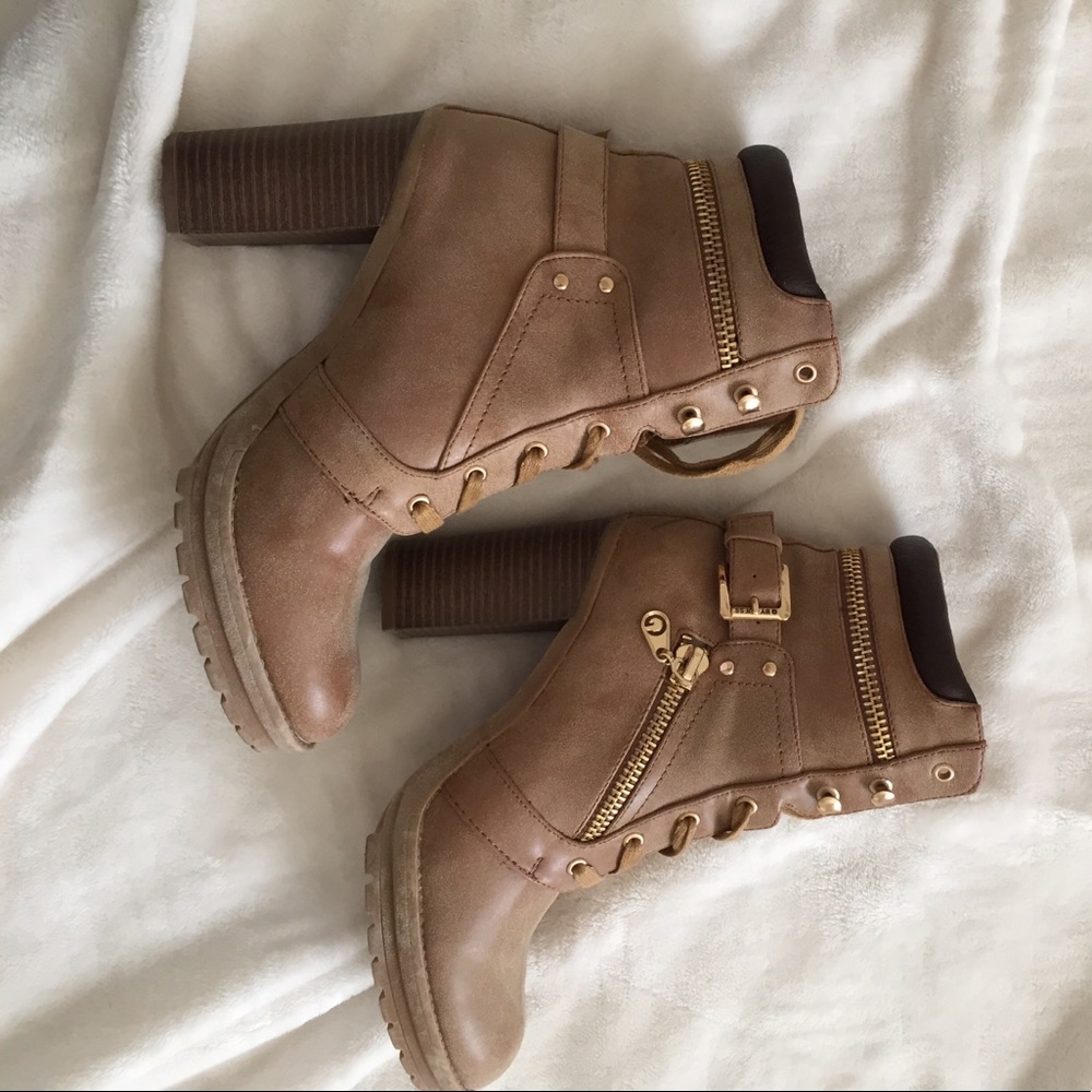 Brown 4 in heels.
