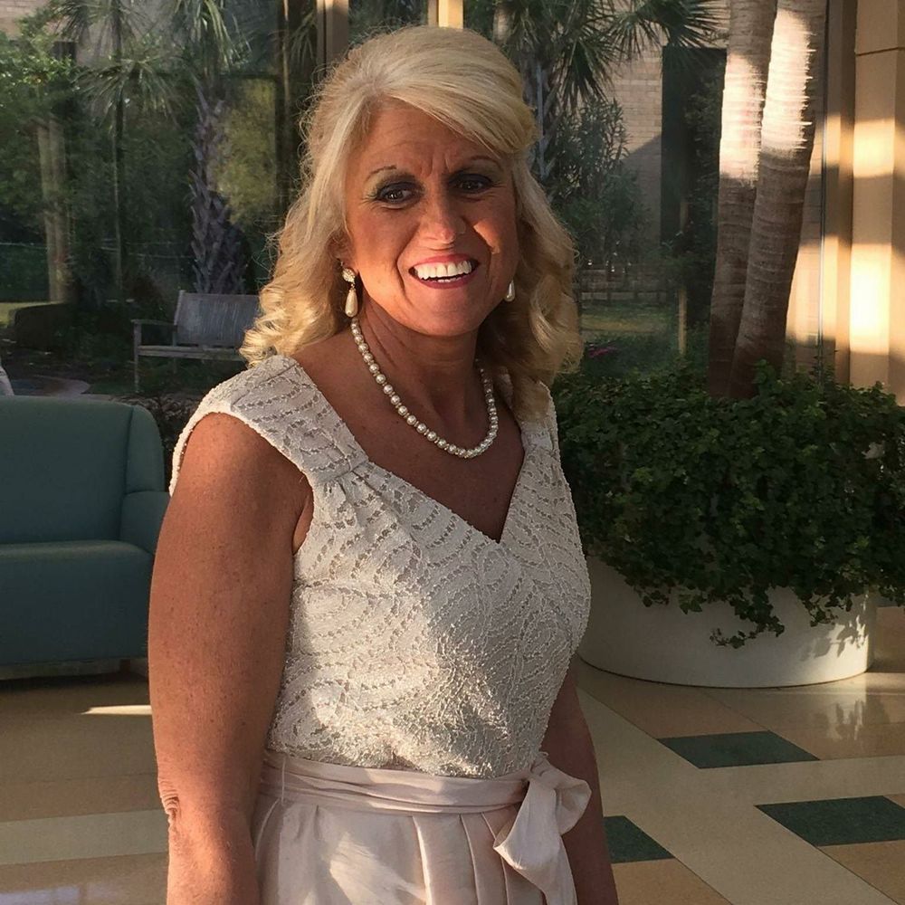Meet your Posher, Lynette