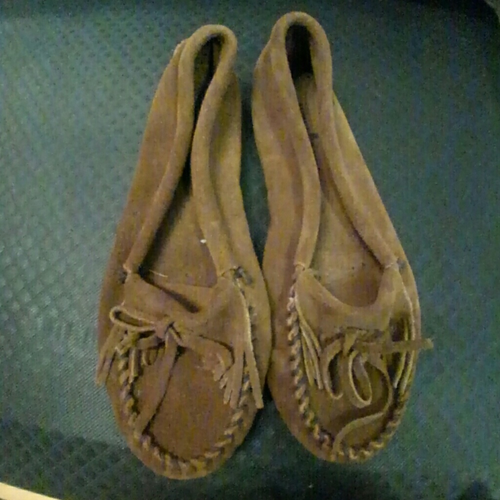 Women's brown suede Minnetonka Moccasin
