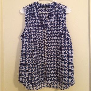 Large blue & white patterned button down top