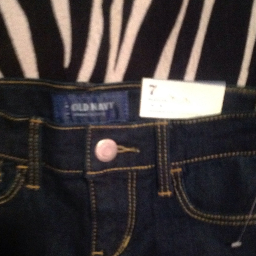 "OLD NAVY"