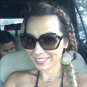 Meet your Posher, Margaret