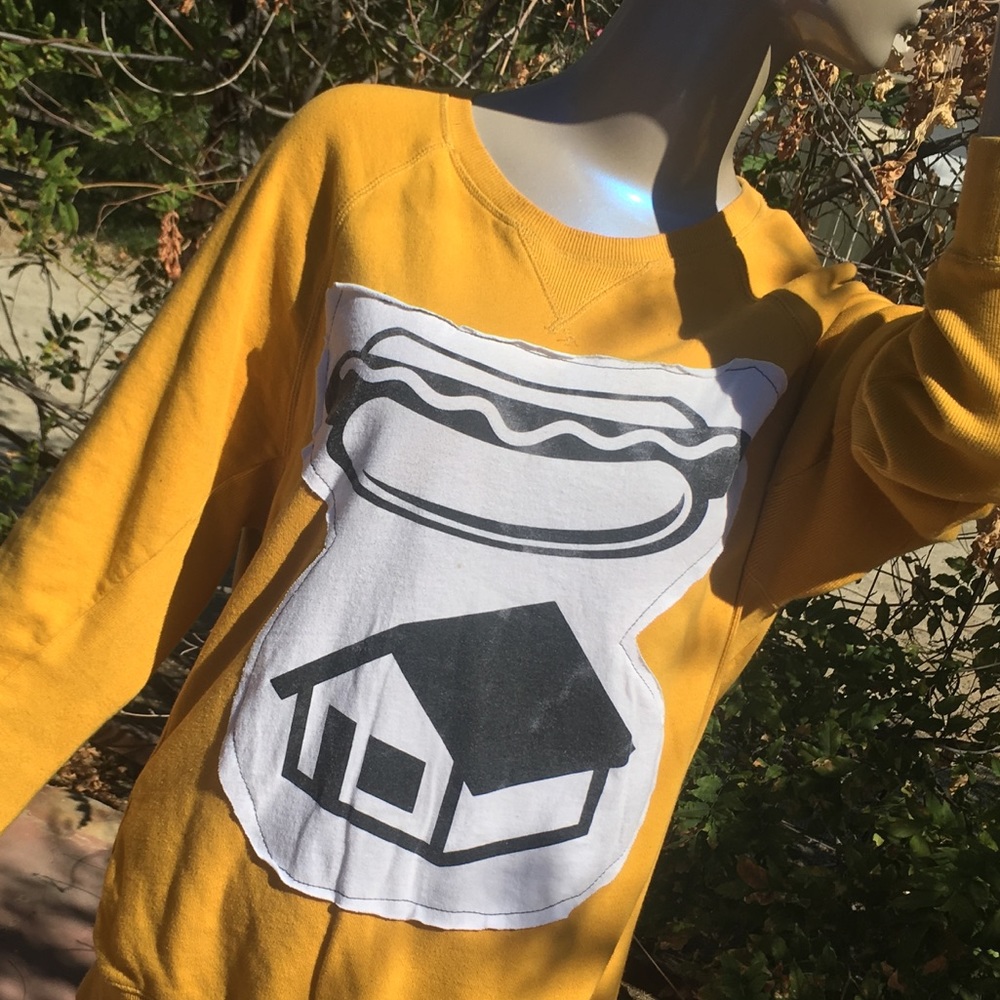 Hotdog over House