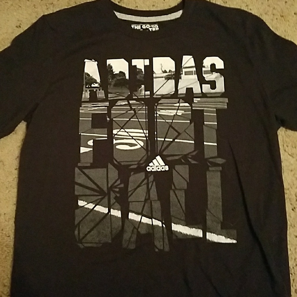 Adidas tee