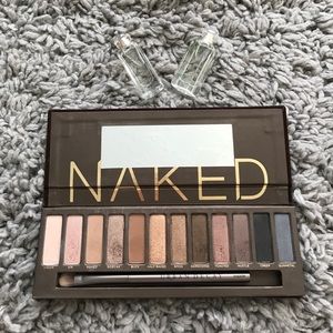 Naked 1 Palette 🎨 ⚡️💁🏻🌈