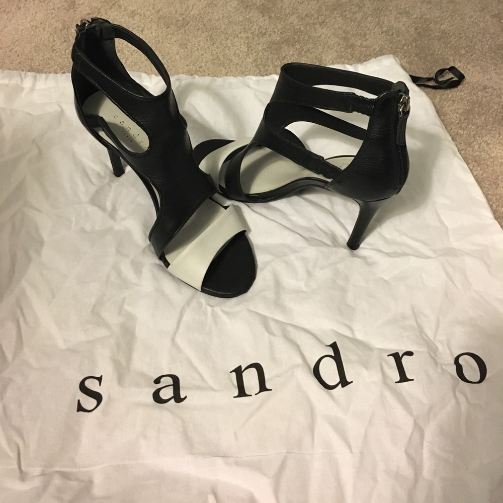 Sandro "Appolinaire" Pumps