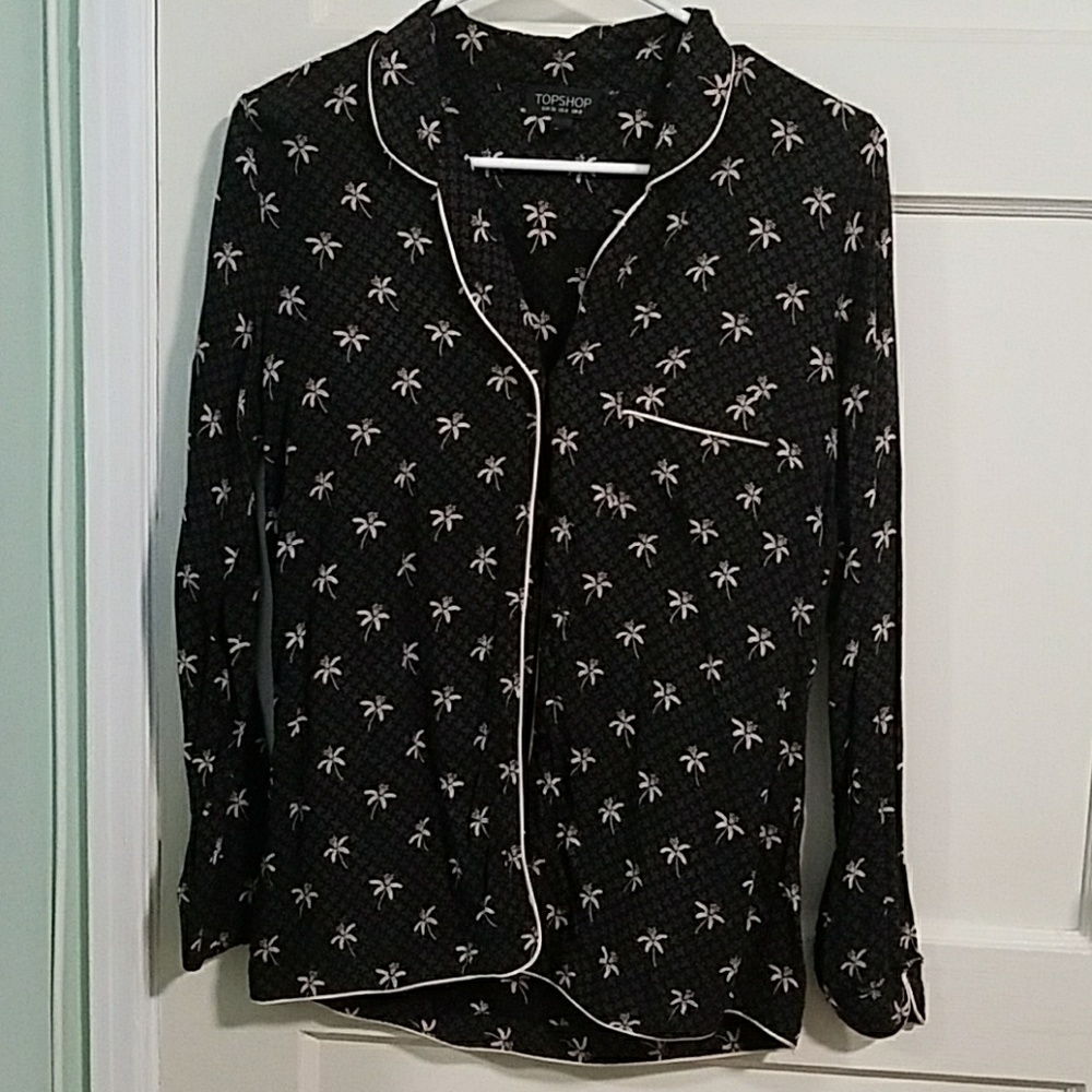 TOPSHOP PRINTED LONG SLEEVES