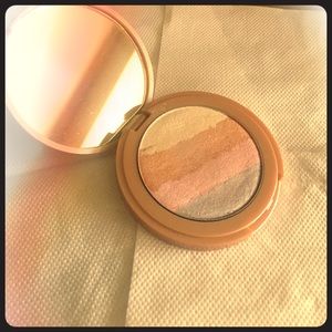 Tarte Rainbow highlighter
