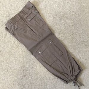 Beige/ mauve Capri pants