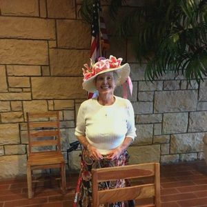 Meet your Posher, Debbie