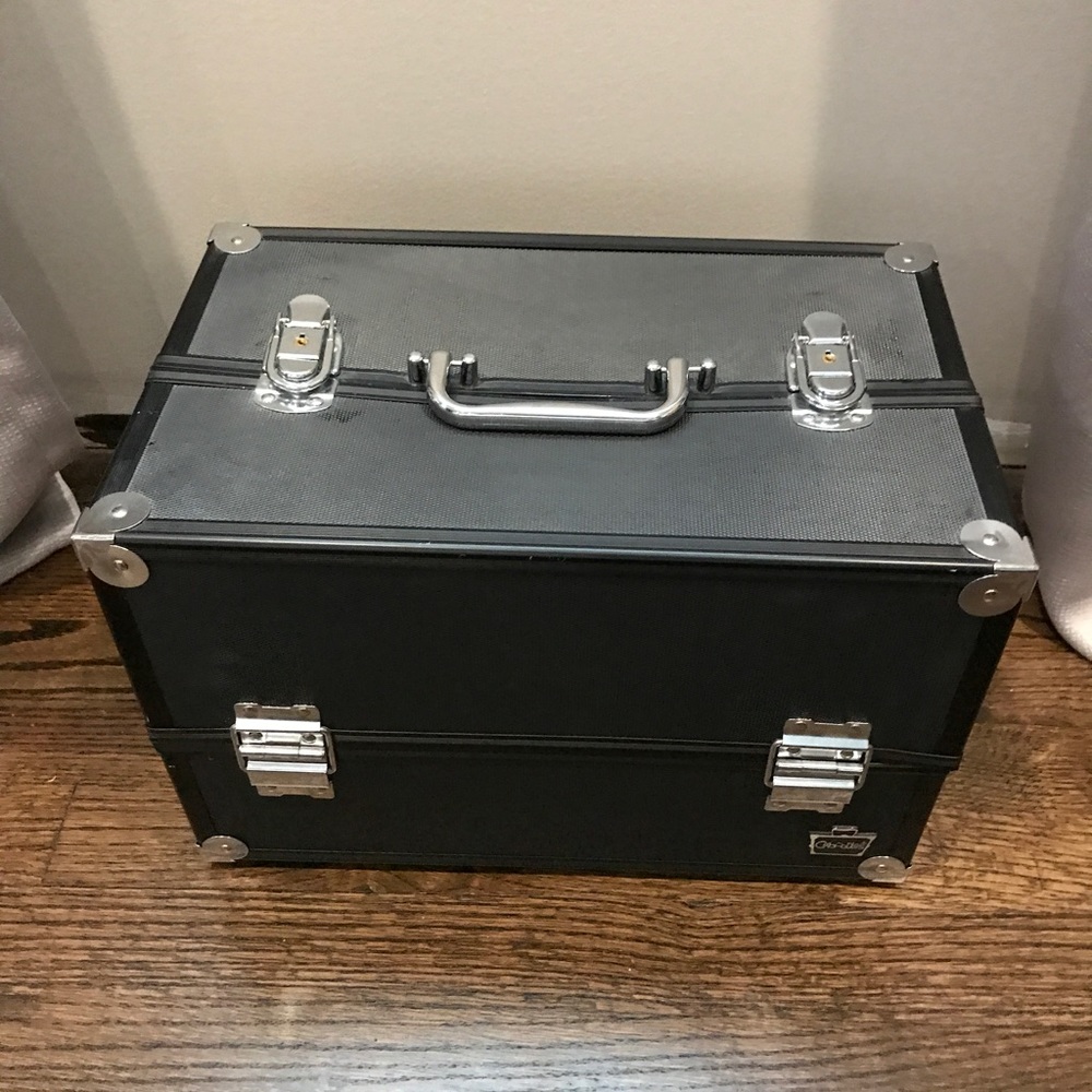 Caboodles Makeup Train Case