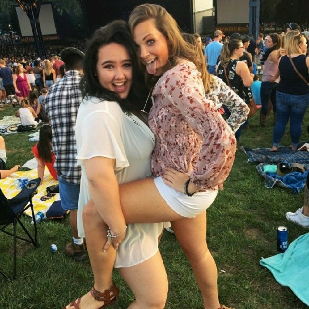 Meet your Posher, Paige