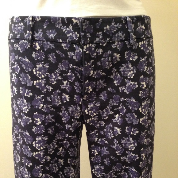 Club Monaco Renay Cropped pant - Picture 2 of 7