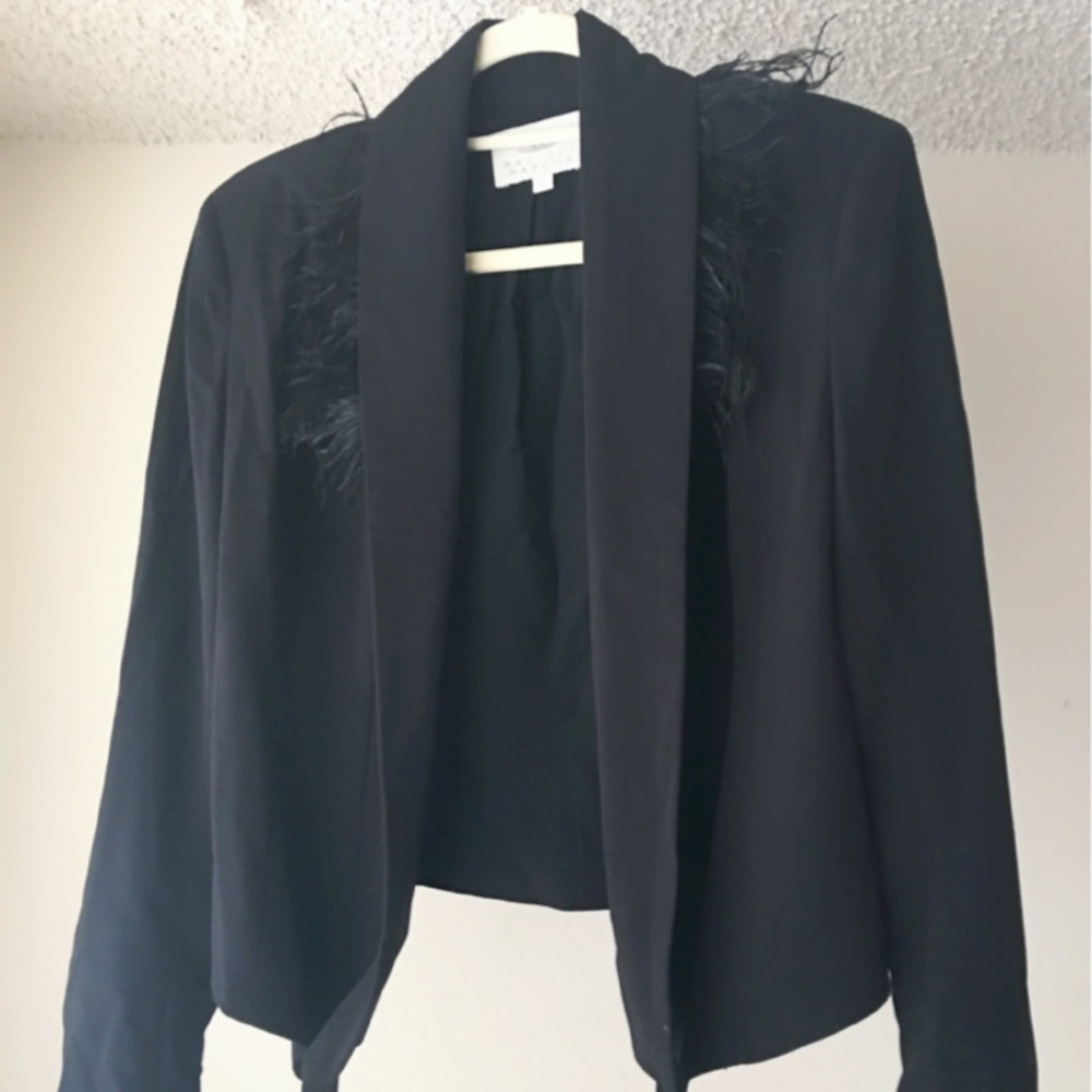 [ SOLD ] Luxury blazer w/ real feathers