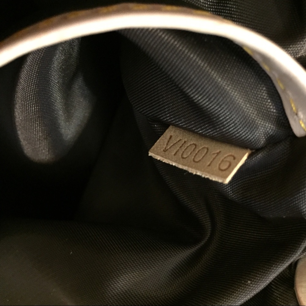 SOLD* LOUIS VUITTON backpack - Picture 4 of 8