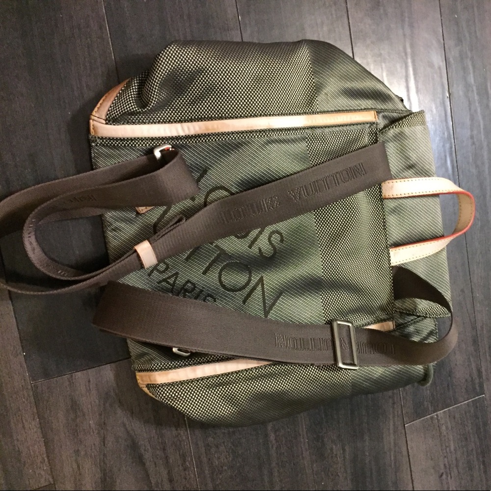 SOLD* LOUIS VUITTON backpack - Picture 6 of 8