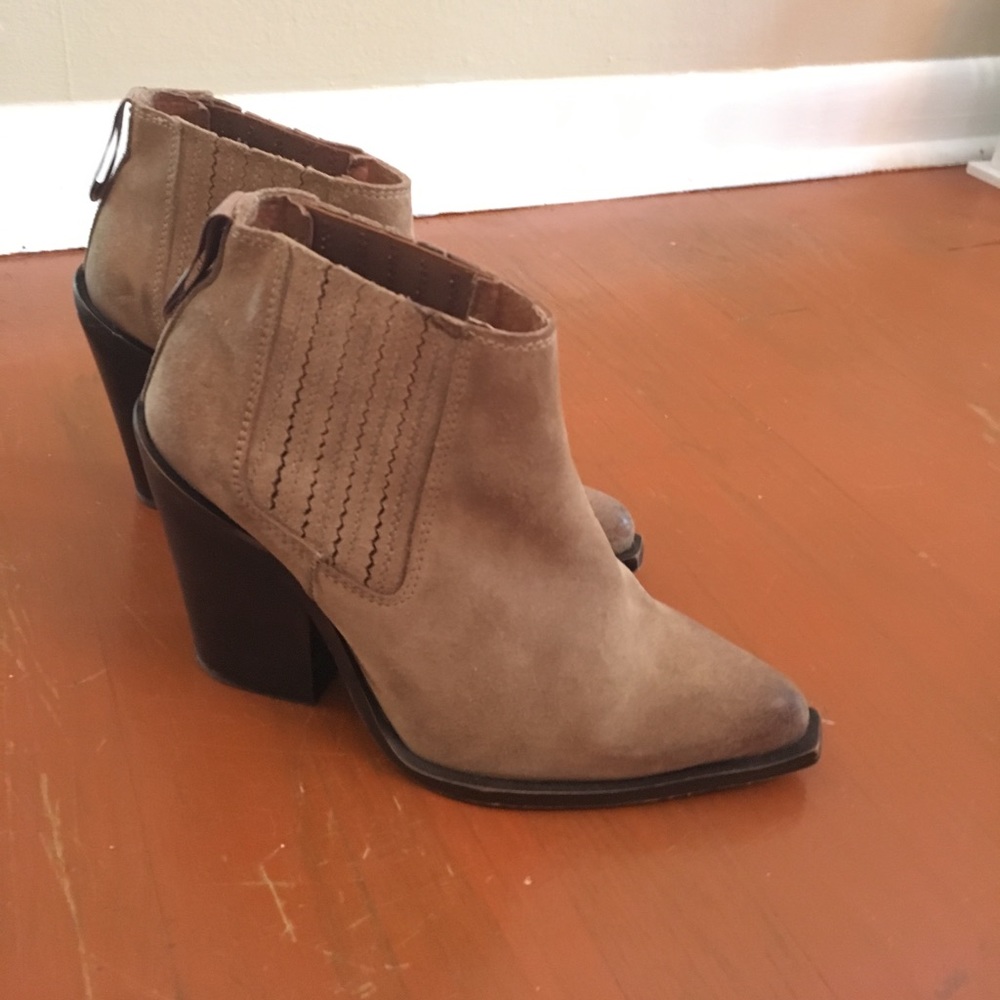Jeffrey Campbell brown suede booties