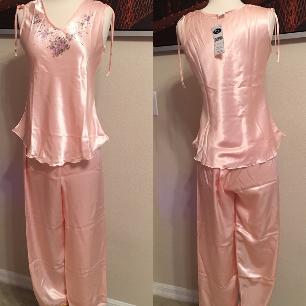 Silky pajama set