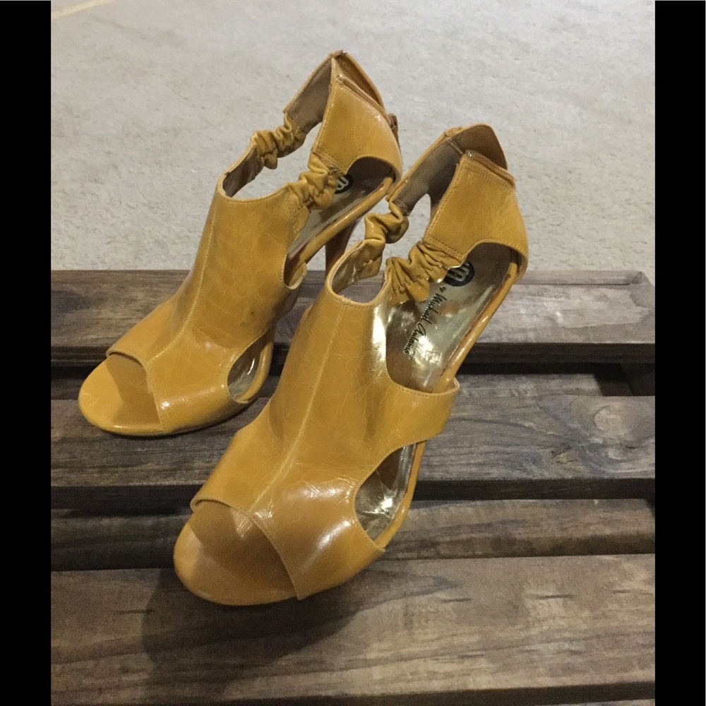 Michael Antonio Heels