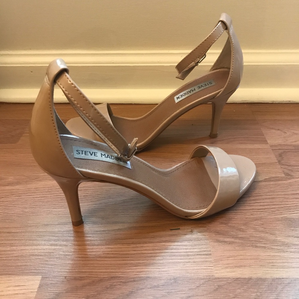 Steve Madden dress sandal