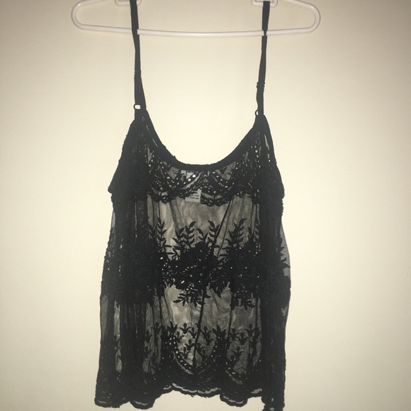 💀SOLD💀Black see through lace crop top - Picture 2 of 3