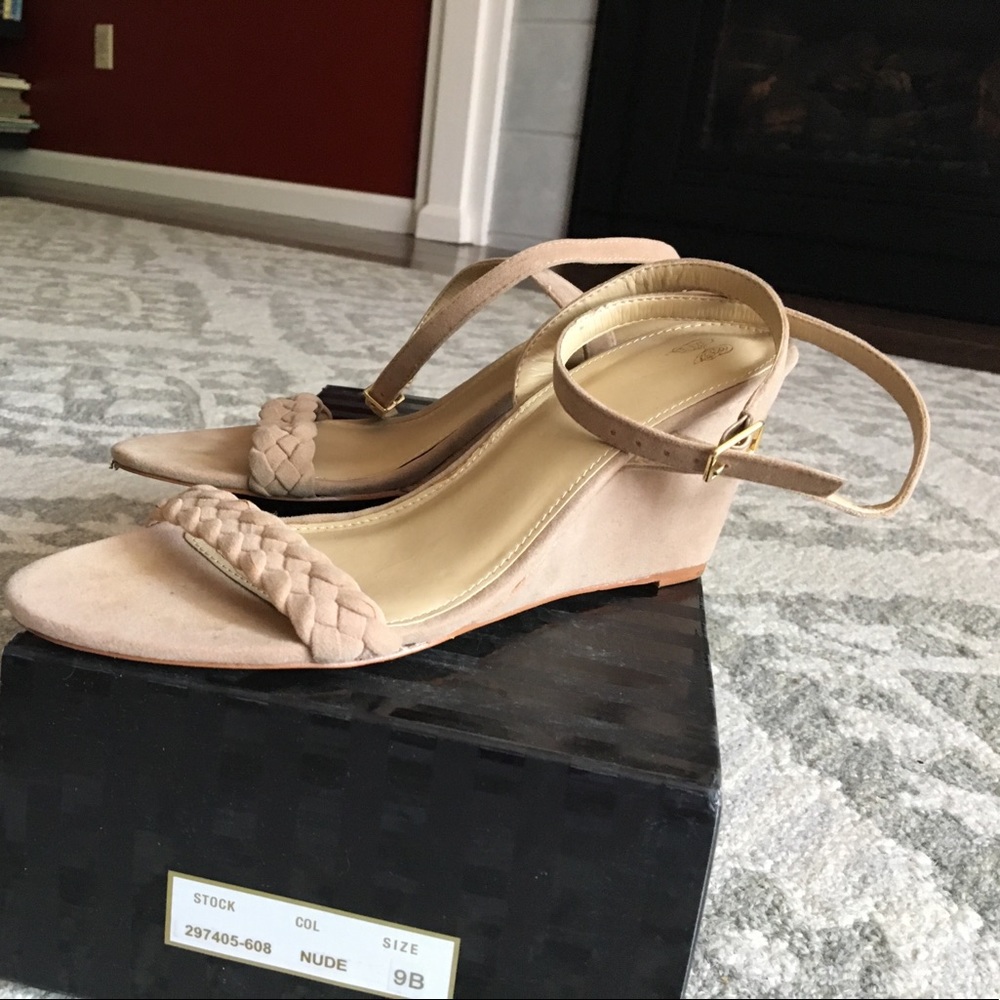 Victoria's Secret sandals size 9.