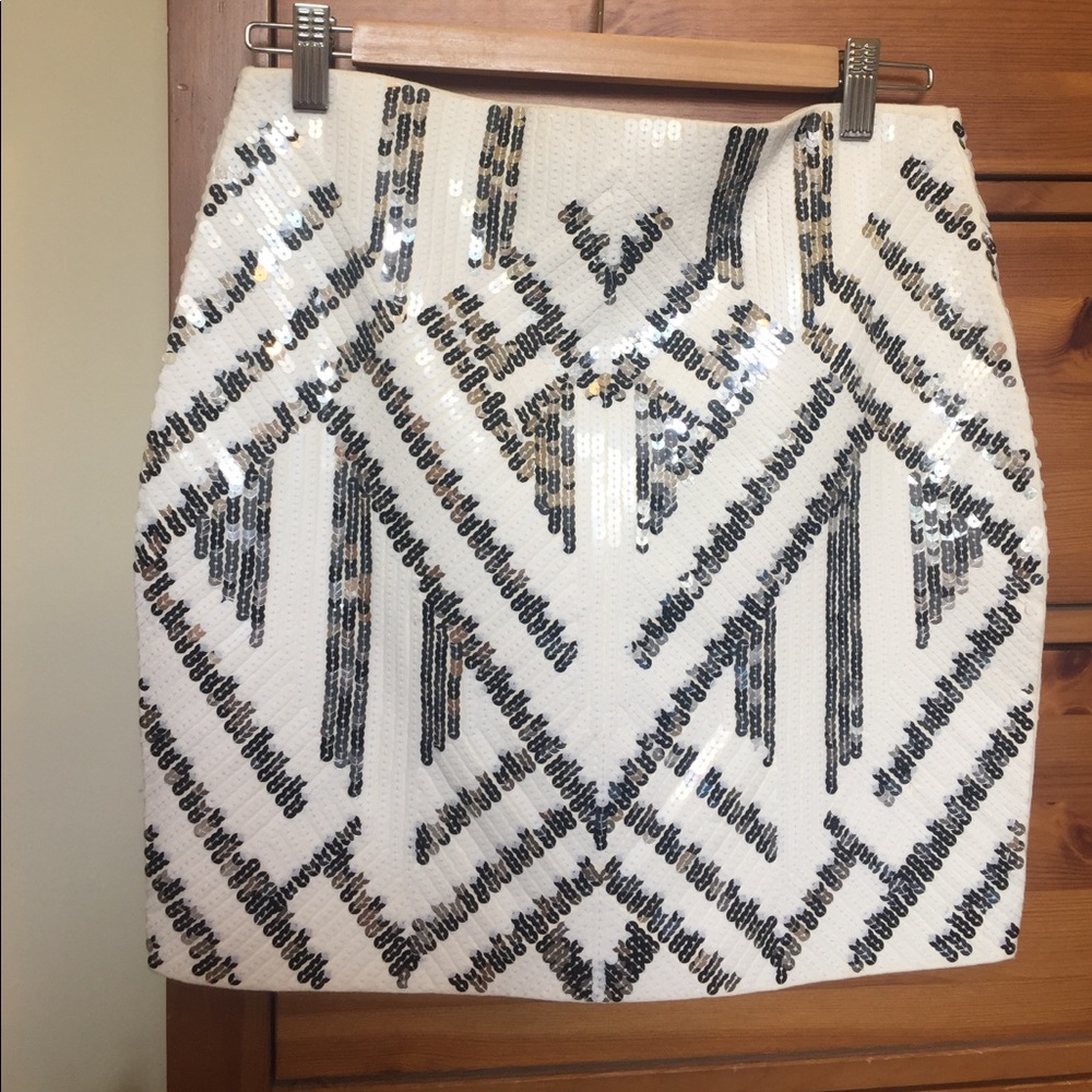 Express NWT white sequin mini skirt - M