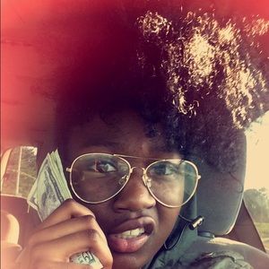 Meet your Posher, Tysha