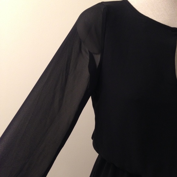 Express Romper - Picture 3 of 7