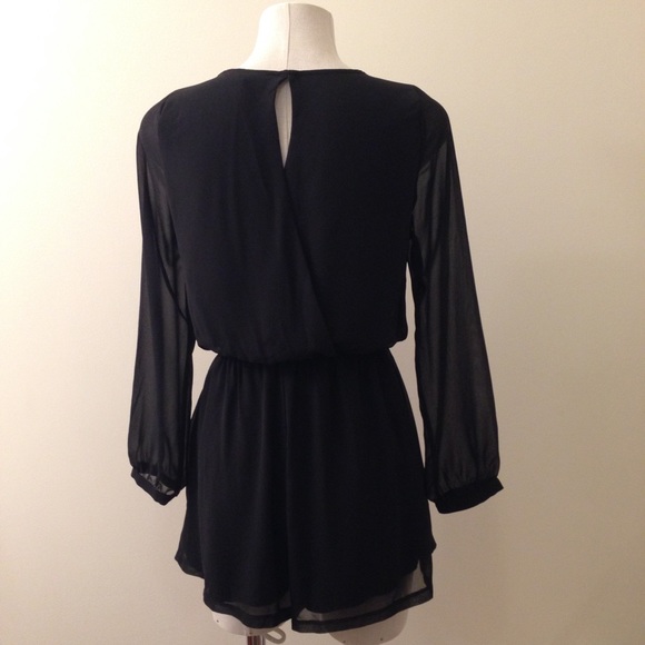 Express Romper - Picture 4 of 7