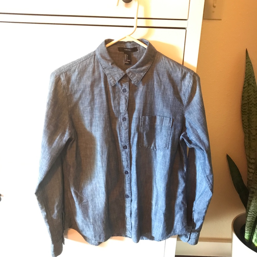 NWOT Chambray shirt
