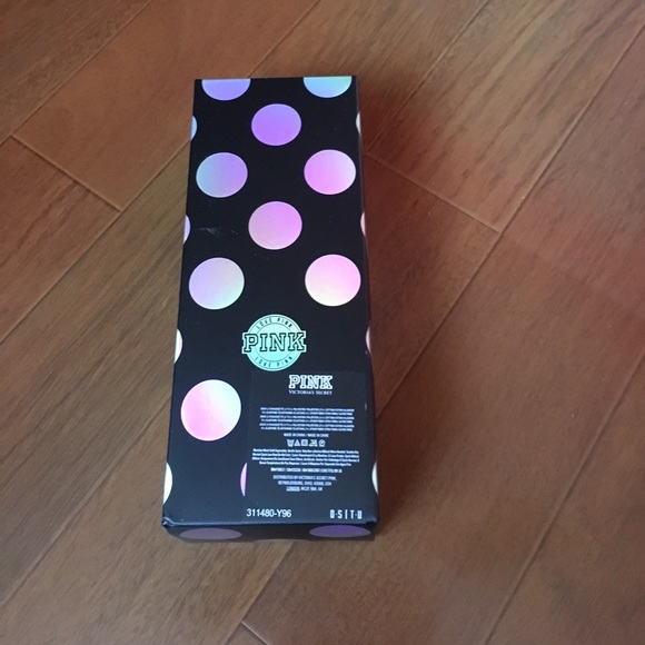 New Victoria's Secret Pink 3 Pack Long Socks - Picture 3 of 6