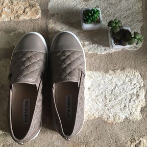 Steve Madden Ecentrcq Slip Ons