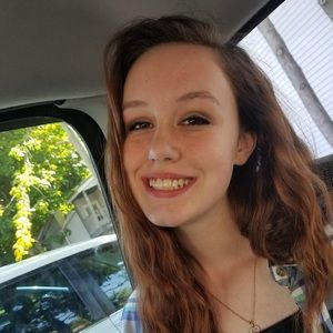 Meet your Posher, Adrianna