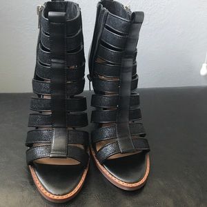 DV by Dolce Vita Black leather heels