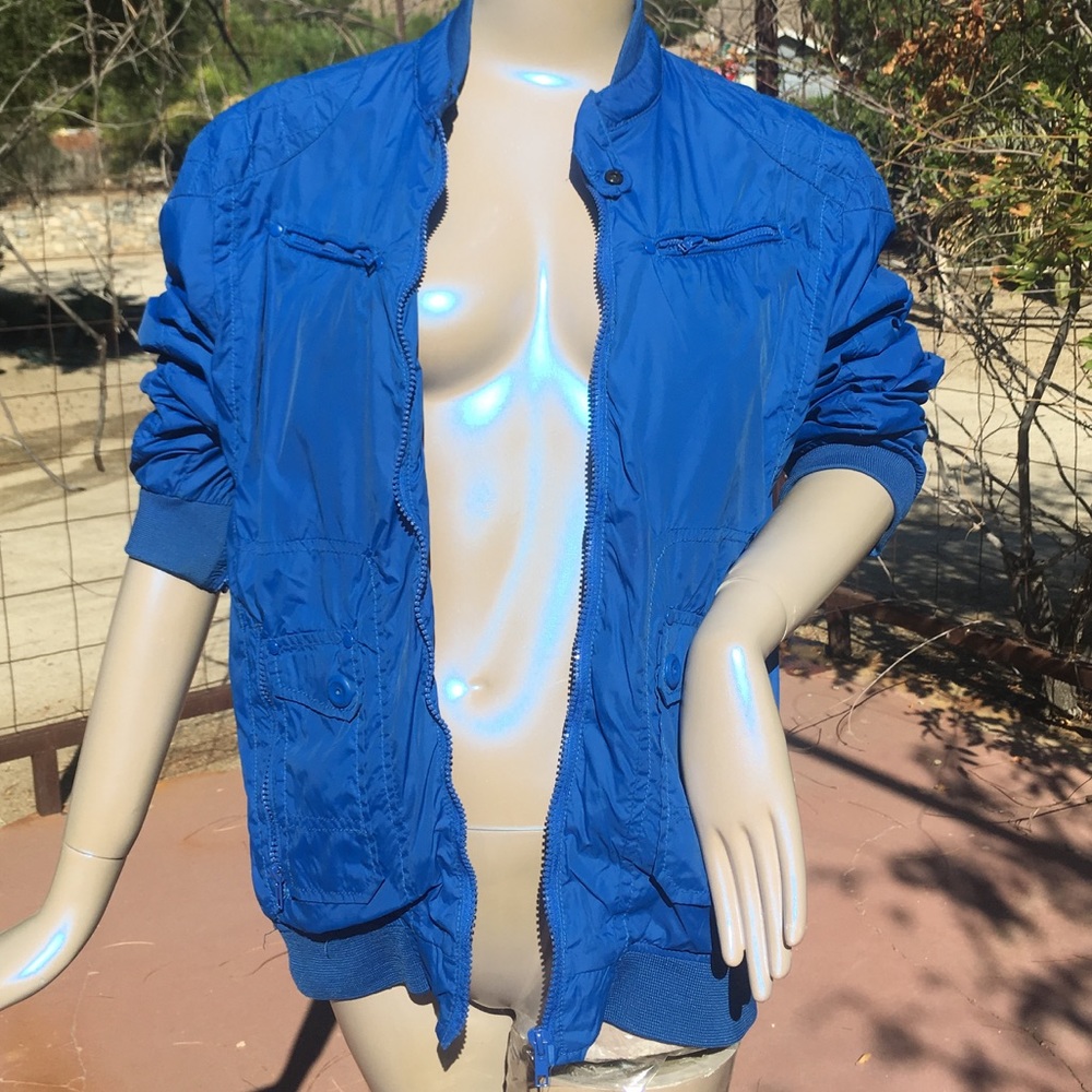 It's a boy blue
