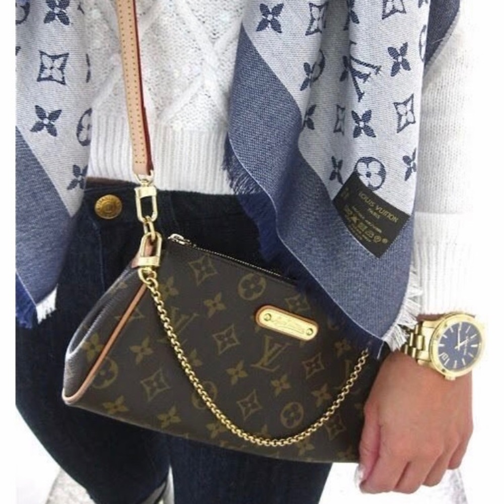 LV EVA clutch. This baby is ❣️9 months  in EUC.