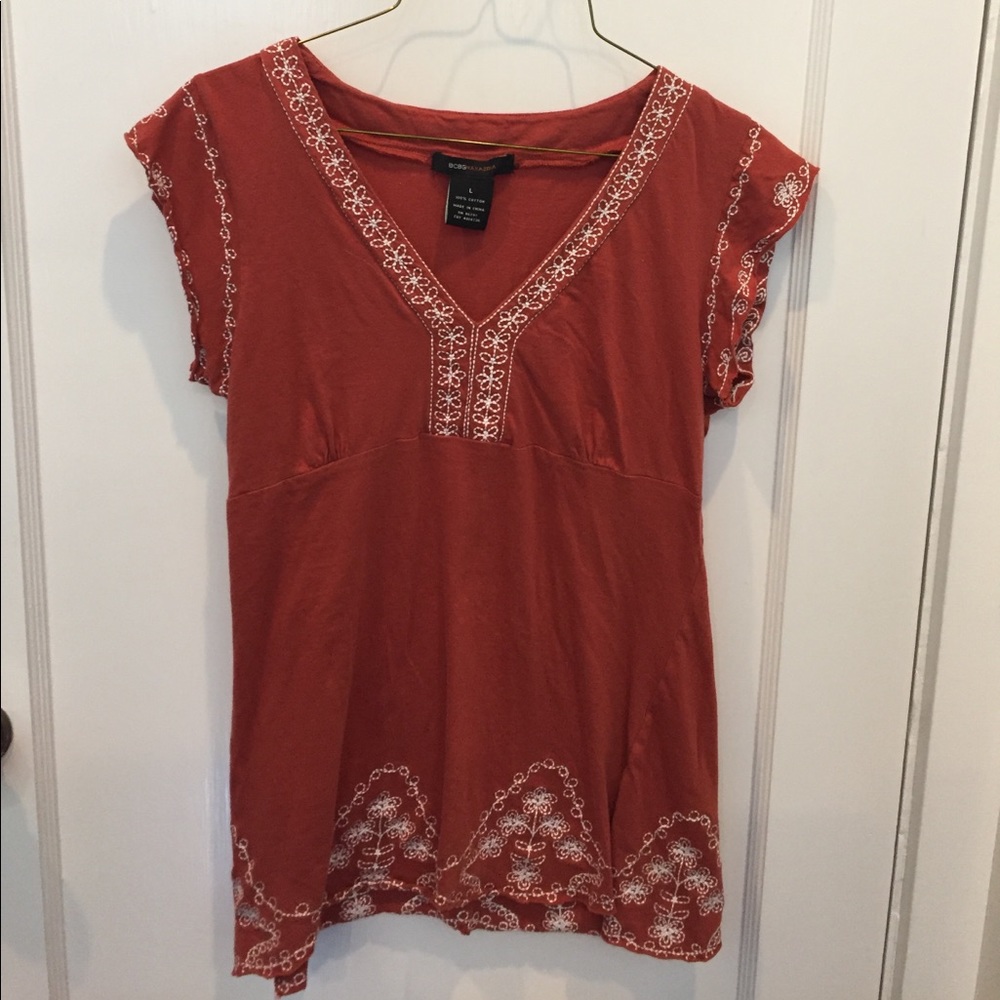 ⬇️ BCBG Cute Embellished Top