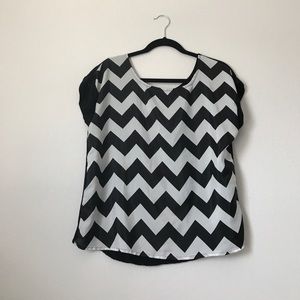 Short sleeved chevron shirt