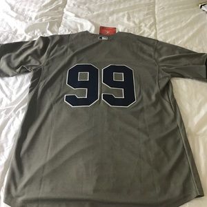 Aaron Judge #99 NY YANKEES Jersey!