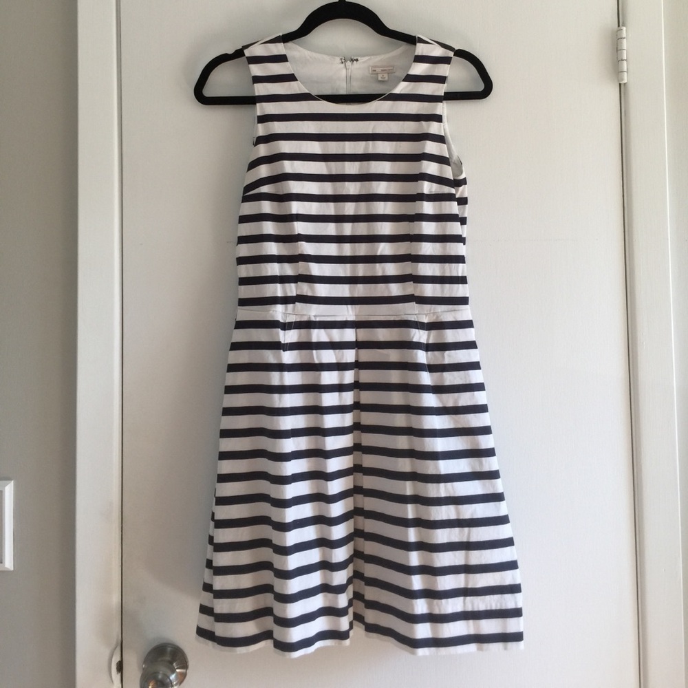 Gap - Navy and white striped dress