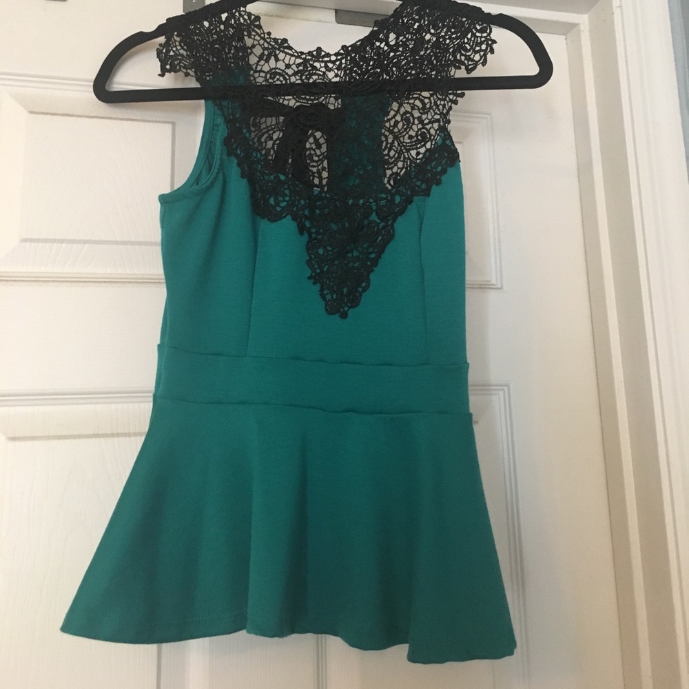 Teal & black peplum short-sleeve top! Size M