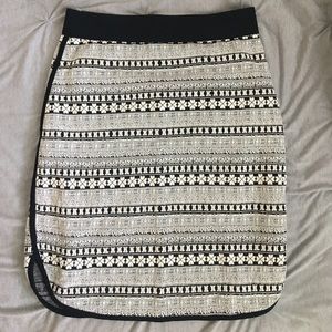 Black and white pattern skirt