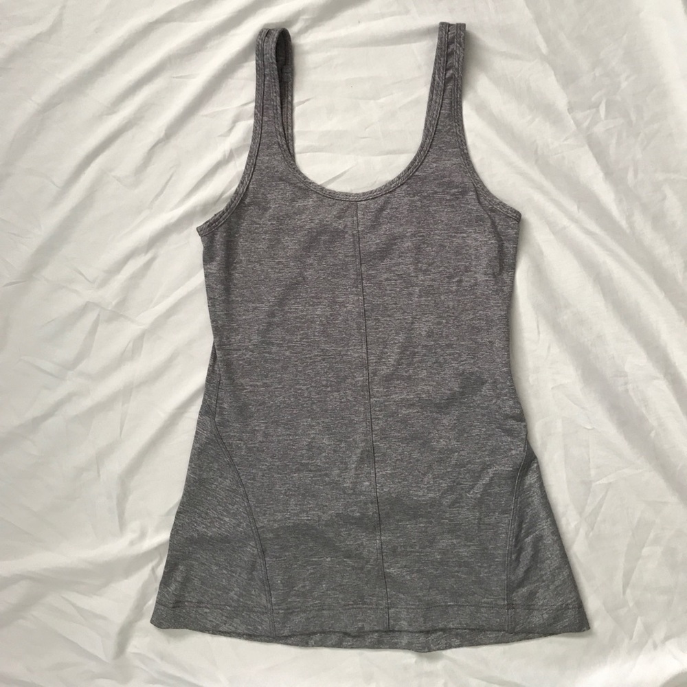Lululemon workout top