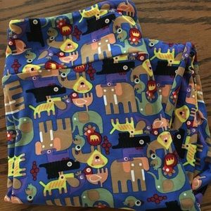 LuLaRoe Tall & Curvy Animal Leggings
