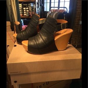 Brand new in box Kork-Ease Bergen Sz 9