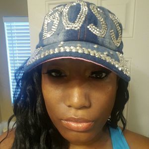 Meet your Posher, Sheena